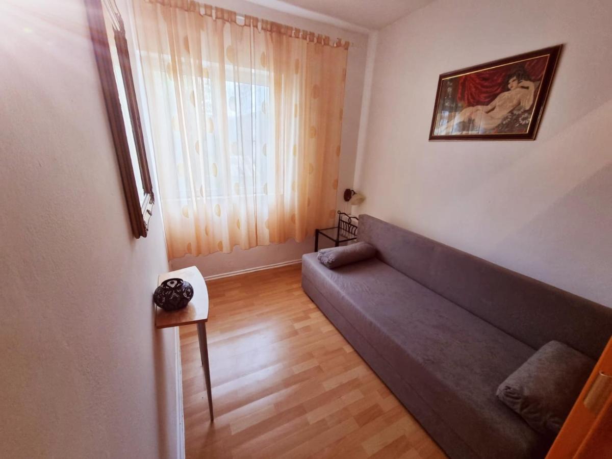 Apartments Nada Krk Town Exterior foto