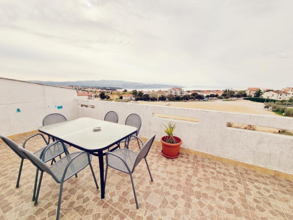 Apartments Nada Krk Town Exterior foto